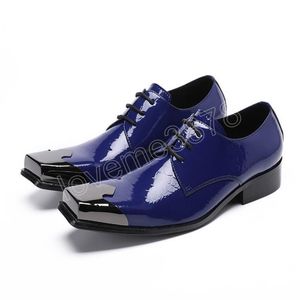 الحذاء الأزرق الأزرق الفاخر رجال أحذية جلدية أحذية أزياء مربع أخمص القدم