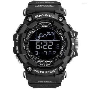 Relógios de pulso Moda Moda Multifuncional Men's Sports Digital Watches Data automática Trendência de Silicone Trend Display LED LED