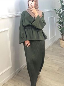 Abbigliamento etnico 2 pezzi Abito musulmano Set Donna Elegante abbinato con cintura Top Gonna lunga a pieghe Abito Islam Dubai Turchia Arab Modest Abaya