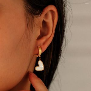 Brincos de argola de moda coreana de luxo de titânio aço de ouro para mulheres pequenas cascas de shell amor coração gota com presente