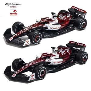 Diecast Model Car Bbrago 1 43 Alfa Romeo Racing Team C42 #24 Guanyu Zhou #77 Valtteri Bottas Alloy Car Die Cast Collectable 221103