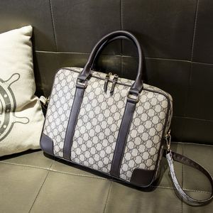 Herrportfölj Designerportföljer Crossbody Postman-väskor Lyxig laptopväska dam Klassisk dubbelbokstavstryck Top Hardware Modeväska kohud