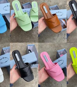 Damenfarben, Leder-Slipper, flache Slide-Sandale, Triangle-Serie, Sandale, lässige Flip-Flop-Slipper, Schwarz, Rosa, Weiß, Lackleder, Strand-Flats, Größe 35–42, mit Box