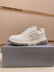 22SS Design elegante Americas Cup Sneakers Scarpe uomini re-nylon Tessuto tecnico Triangolo in gomma in rilievo in gomma flessibile Sole in gomma Solide Sports EU38-46