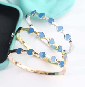 Luxurys Designer bracelet Heart shaped jewelry Tiff Tanys Women Charm bracelet Love Bracelets fashion Exquisite gifts very nice