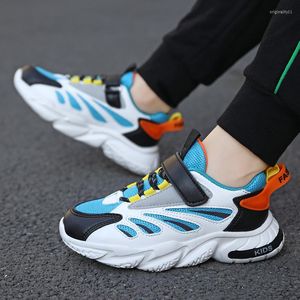 Buty sportowe fajne moda chłopcy sportowe trampki na świeżym powietrzu Dziewczęta prowadzące dzieci wysokiej jakości unisex miękkie dno antypoślizgowe dzieciak