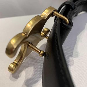 Wholesale Top-Quality 2022 new leather belt minority C metal buckle leisure belt for women Designer Famous brand
