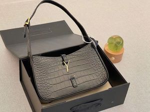 Lyxdesigner axelväska kvinnors crossbody läder handväska underarmsäck lutande bärbart krokodilmönster guldspänne hobo väskor