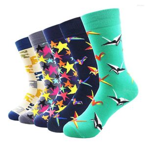 Meias masculinas 5 pares/lote de algodão masculina harajuku estrelas Padrão de origami Tubo longo colorido Tamanho feliz 39-45