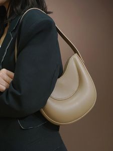 Saman çok yönlü sevimli kız kürk zinciri hbp crossbody çanta erkekler klasik teslim sokak üst marka çantası İtalya moda çantaları tasarımcı Samrt Messenger Real Women Sliver