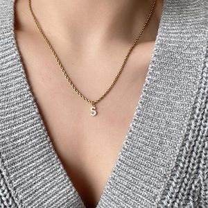 Hänge halsband namn initalt halsband för kvinnor rostfritt stål lång kedja 26 bokstav krage guld färg justerbara modesmycken