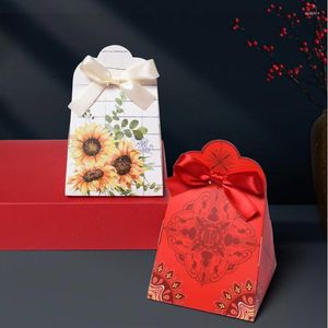 Подарочная упаковка 20% скидка-50pcs/лот прекрасный подсолнечник белый красный цвет бумажной коробки для пирога Свадебные блюда для детского душа конфеты с лентой