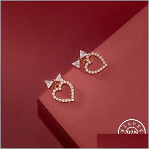 Stud Stud 925 Serling Sier Luxo Luxo Cubic Zirconia Brincos em forma de coração Gold cor de ouro CZ