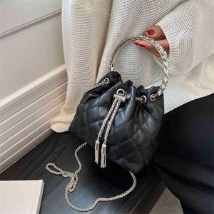 Sense Small Bag New Fashion Super Women's Lattice Chain Portable Strap Bucket mångsidiga axelhandväskor