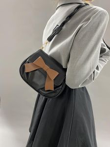 pvc pu Versatile borsa a tracolla con catena in pelliccia per ragazza carina HBP da uomo classica consegna borsa di marca top di strada borse moda cinese designer messenger tipo vero rivetto