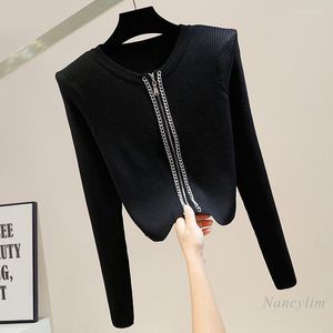 Kvinnors T-skjortor Tung industrin Metallkedja blixtl￥s T-shirt f￶r kvinnor 2022 H￶st vadderad axel rund hals smal passform kort mager str￤cka