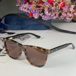 Nowe okulary przeciwsłoneczne w kształcie kwadratu Kobiety Star Logo odcienie 0266 Luksusowa marka projektant 2022 Trendy prostokąta okulary przeciwsłoneczne Vintage Oculos de Sol Masculino Mężczyźni