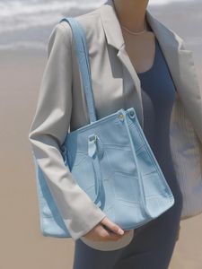 Weiche PU-Leder-Tragetasche HPB Damenmode-Handtasche Blau-gelber Anzug für sommerliche Alltagstaschen