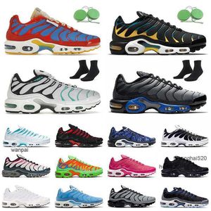 2023 TERRASCAPE TN Plus SCARPE RAGGI DI ARRIVO Hyper Jade Black Volt Women Sports Sports Triple Oreo Bred Sneaker Uomini Allenatori all'aperto Jordab