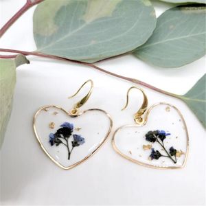 Dangle Earrings Resin Heart With Flowers Of Forget Me Not Floral Preserved Flower Drop Friend 2022 Graduation Gift CJT5