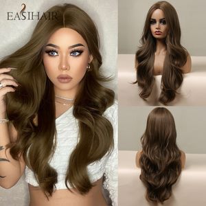 Long Ash Brown Wavy syntetiska peruker för kvinnor Mellandel Naturligt hår för daglig cosplayfestvärmebeständig fibrer Wigfactory Direct