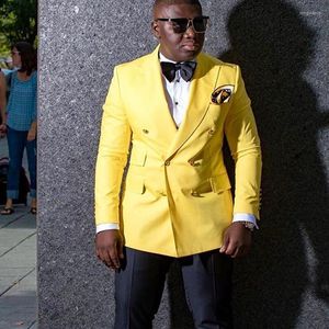 Ternos masculinos Prom de peito duplo amarelo para homens Slim Fit 2 peças Tuxedos de noivo casual personalizado com calças pretas
