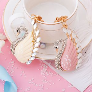 Popular Crystal Swan Diamond Set Keychain Bag Car Alloy Jewelry Keychains Accessories Pendant Birthday Gift For Girl