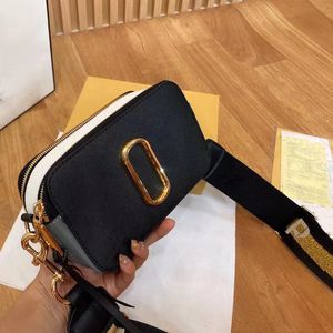 Umhängetaschen Luxurys Designer-Taschen Damenhandtasche Umhängetasche Damenbrieftasche Einfach vielseitig Metallbuchstabe Solides Leder Briefträgerhandtaschen Stil sehr gut
