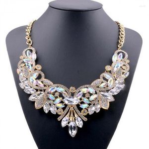 Pendant Necklaces Fashion Noble Crystal Necklace Zircon Flower For Women Jewelry Party Banquet Bridal Wedding Colar Kolye CF3