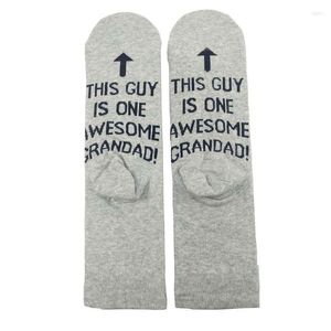 Herrensocken für Männer, lustig, lang, mit Rundhalsausschnitt, Unisex, „This Guy Is One Awesome Dad“, mit Buchstabendruck, gekämmte Baumwolle, gerippte Strickstrümpfe, Geschenke für Väter