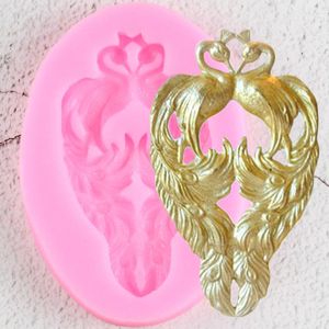 Baking Moulds 3D Peacock Border Silicone Mold Relief Cupcake Topper Decoration Candy Chocolate Fondant Molds Wedding Cake Decorating Tools