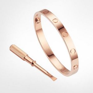 Fashion Love Screw Bangle Carter Armband Designer Armband Lyxiga smycken Kvinnor Bangle Accessories Titanium Steel Eloy Gold-Plated Never Fade With Original Bag