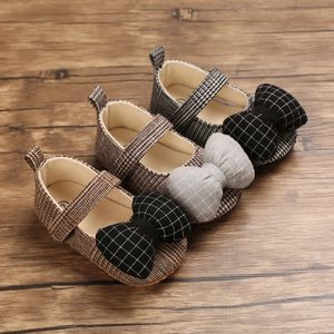 Baby First Walkers Girl Princess Dress Shoes Soft Sole Bow Knot Mary Jane Flats Anti-halk Nyfödda gåvor Spädbarn Småbarn Baby Girl Shoes