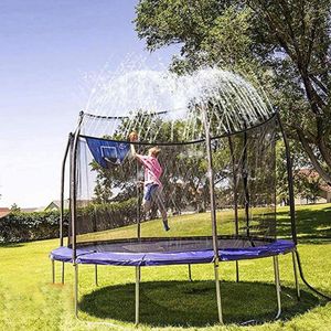 Vattenutrustning Water Sprinkler Trampoline Outdoor Garden Games Toy Sprayer Backyard Park Accessories Drip Irrigation