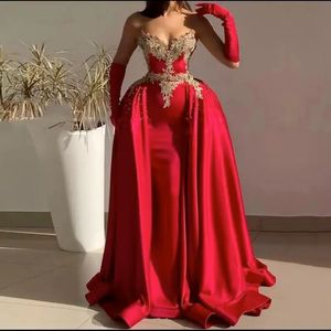 Aso Ebi Red Prom Dresses with Detachable Skirt Appliques Satin Mermaid Party Dress Gorgerous Arabic Evening Gown abendkleider