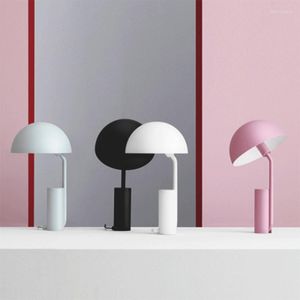 Table Lamps Nordic Simple Post Modern Desk Lamp Children's Room Reading Creative Warm Bedroom Bedside Designer Art