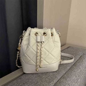 Handtaschen Minority Bucket Bag Damen 2022 Neue Chaoling Gitterkette einfache reine Farbe Sling One Shoulder Cross