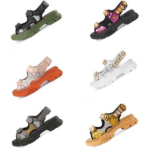 Gner Shoes Martin Boots Slippers Flip Flops Outdoor White Offs Platform Sneakers Chaussures女性Luxurys Shoe Dunks Low Des Chaussures Sandals Zczc