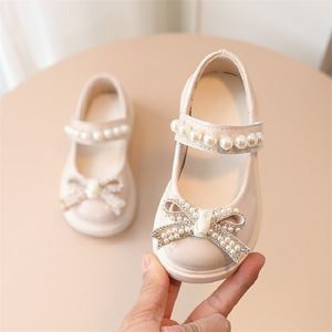 Turnschuhe Kinder Mode Perle Bogen Knoten PU Leder Prinzessin Schuhe Für Mädchen Schmetterling Baby 221107