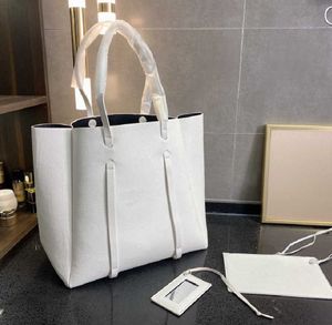 Luxurys Designers Bags Handbag Women Shopping Bag Large Quantity Female Shoulder Bagss Big Brand black and white color handbags