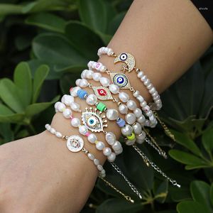 Charm armband 5st smycken boho bokstav naturligt s￶tvatten p￤rlp￤rlad plast elastiskt rep cz kontakt unisex armband f￶r kvinnor g￥va