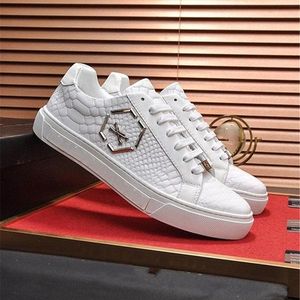 Best new embroidered white tiger bee sneakers Genuine Leather Sneaker Mens Women Casual mjk002 lOS