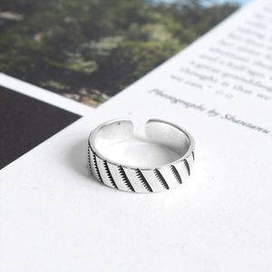 Tajski srebrny vintage Twill Otwarcie pierścień męskie Pierścienie klasyczne mężczyzn Tytanium Steel Designer for Women Luksusowe prezenty Kobieta dziewczyna Jewlery