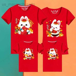 가족 일치하는 의상 2023 새해 토끼의 길조 부모-자식 반팔 티셔츠 4 개의 빨간 생일 어머니와 딸 드레스 T L221108