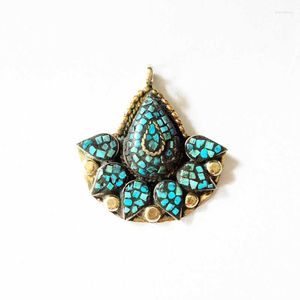 Pendant Necklaces TBP356 Nepal Vintage Hand Jewelry Brass Inlay Turquoises Color Stone Tibetan Fashion Jewel