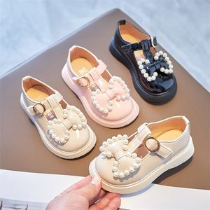Sneakers Spring Autumn Girls Leather Shoes with Bow-knot Pearls Beading Princess Sweet Cute Soft Comfortable Children Flats Kids 221107