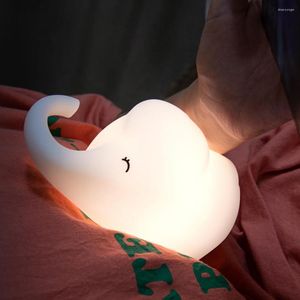 Luci notturne Simpatico elefante Luce per bambini Morbido silicone Induzione a infrarossi Illuminazione automatica Lampada da comodino Camera da letto Regalo per studenti per bambini