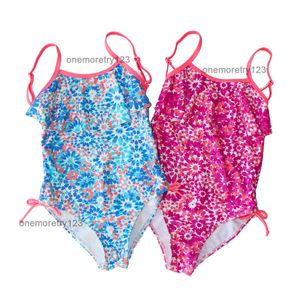 Cute Girl One-Pieces Summer Swimsuit Ruffle Designer Suspender Beachwear 3-10T Girls Cartoon Printed Bathing Suit Kids Comfortable Swimwear