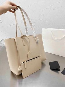 Классическая женская сумка для торговых покупок дизайнерские пакеты на плечах высококачественные роскошные сумочки PU Материал Travel Leisure Tote 2022Bagsss