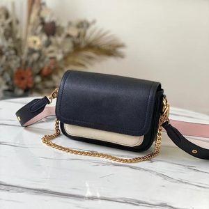 체인 가방 Lockme 숄더 가방 부드러운 검은 카키 핑크 디자이너 핸드백 작은 파우치 클러치 여성 핸드백